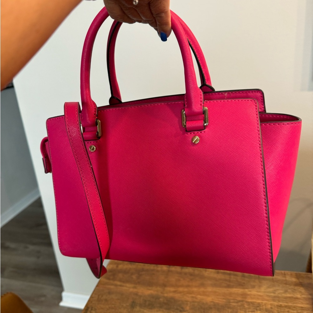 Michael Kors - Picture 2 of 4